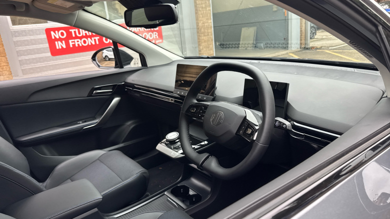 MG MG4 180kW Trophy EV Extended Range 77kWh 5dr Auto Electric Hatchback